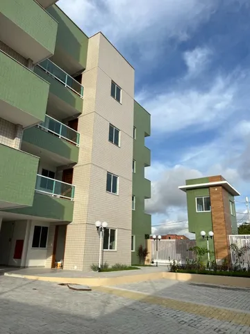 Apartamentos para Alugar no Mondubim, com 2 Quartos e Garagem