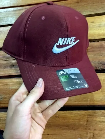 Bonés da Nike