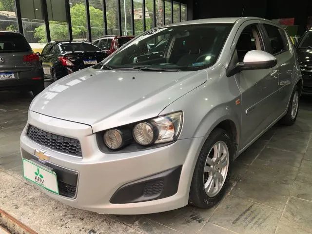 Chevrolet Sonic Hatch LT 1.6 2014: Fotos e Vídeos