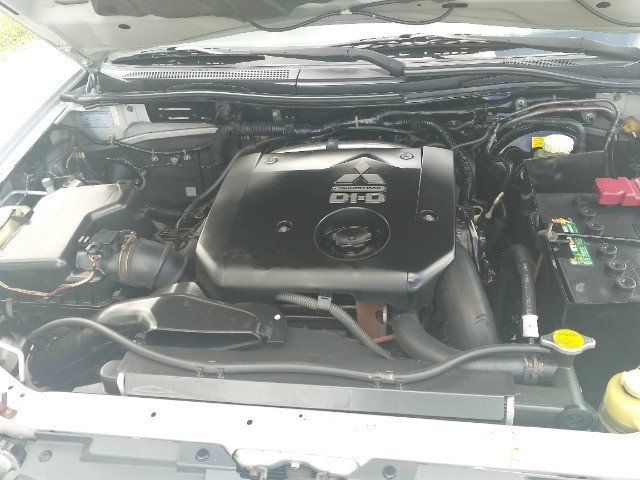 L200 Triton 3.2 HPE Diesel 4x4 Automática 2015