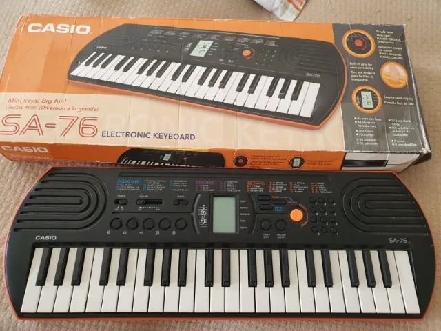 Mini teclado musical infantil casio sa 76 44 teclas portatil