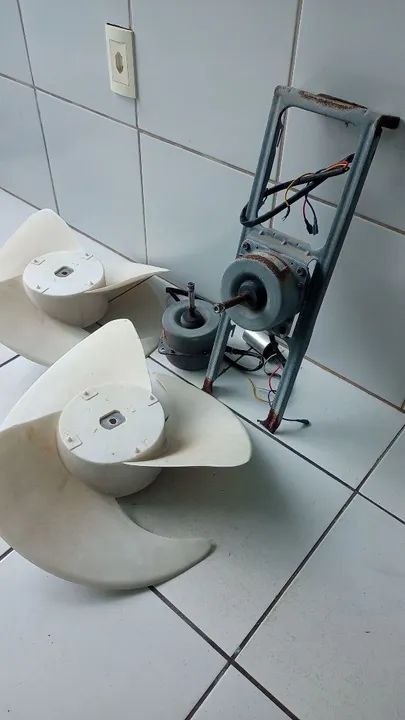 Motor ventilador condensadora LG 24 mil btus  - Foto 6