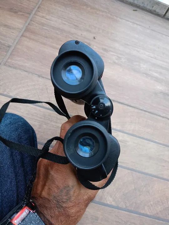 Binóculo para Camping Sakura original prescisar regular um lado está mais perto que o outr