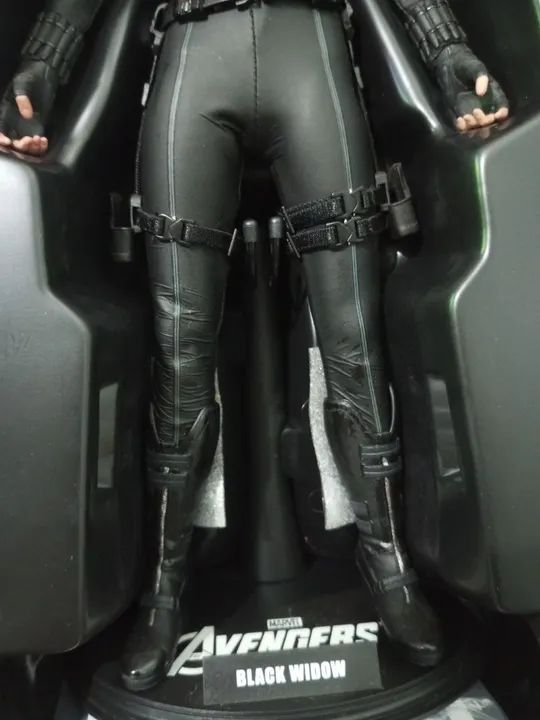 Viúva negra hot toys avengers boneco figura 1/6 30cm - Foto 4