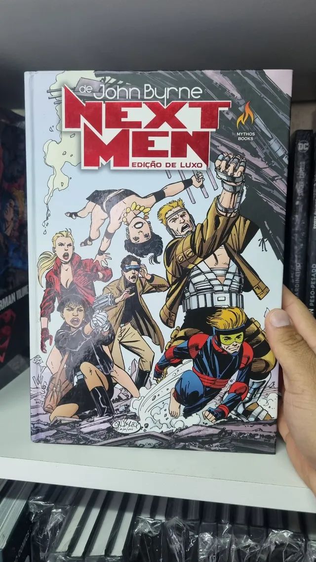 Hq - Mythos - Next Men - Edição de Luxo - John Byrne