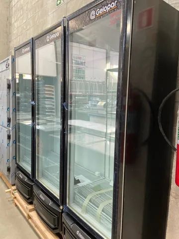 EXPOSITOR VERTICAL CONVENIÊNCIA 3 PORTAS GCBC-1450 PR - GELOPAR - Foto 2