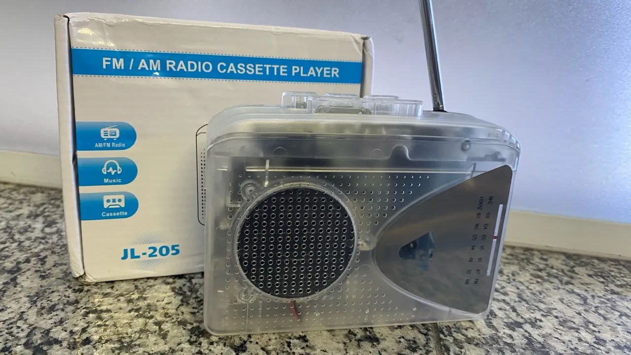 Rádio Gravador Portátil FM/AM com Toca-fitas