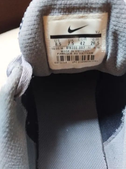 Tênis Nike Revolution 3 cinza Tam 40 26,5cm em bom estado sem rasgos - Foto 6