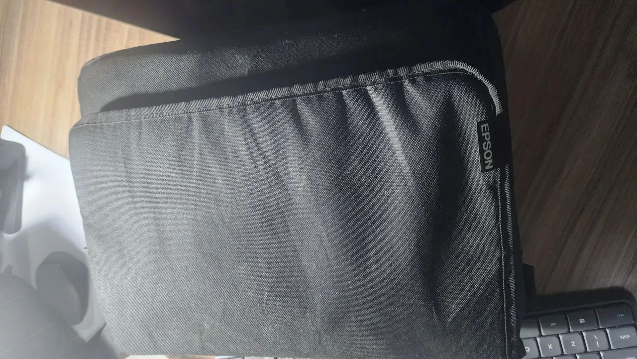 Projetor Epson PowerLite S6+ com bolsa de transporte - Foto 4