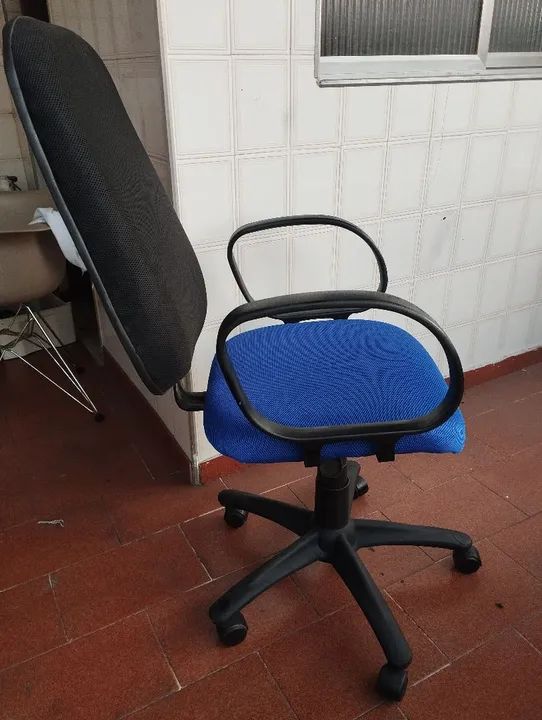 Cadeira de Escritório Azul e Preto - Foto 3