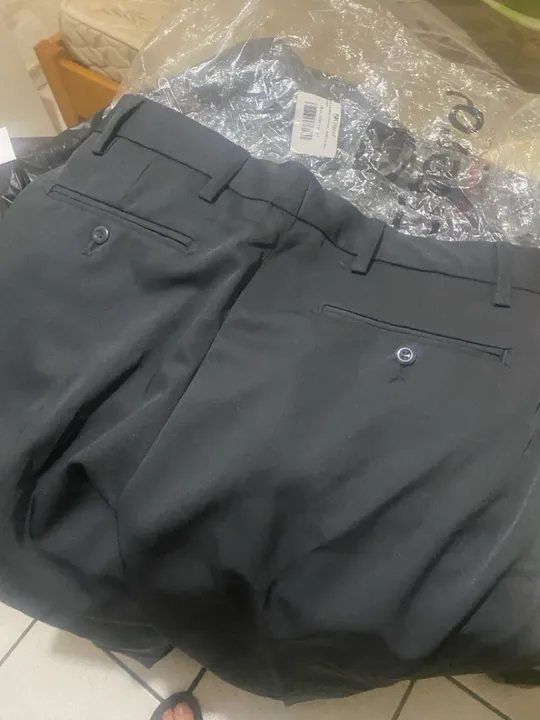 Vendo calça social nova