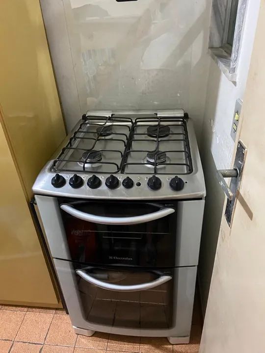 Fogão Electrolux 4 Bocas Duplo Forno