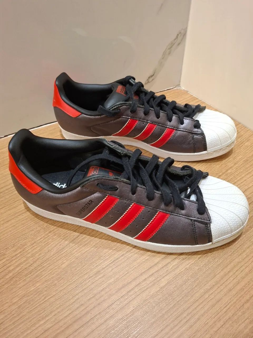 Tênis Adidas especial exclusivo