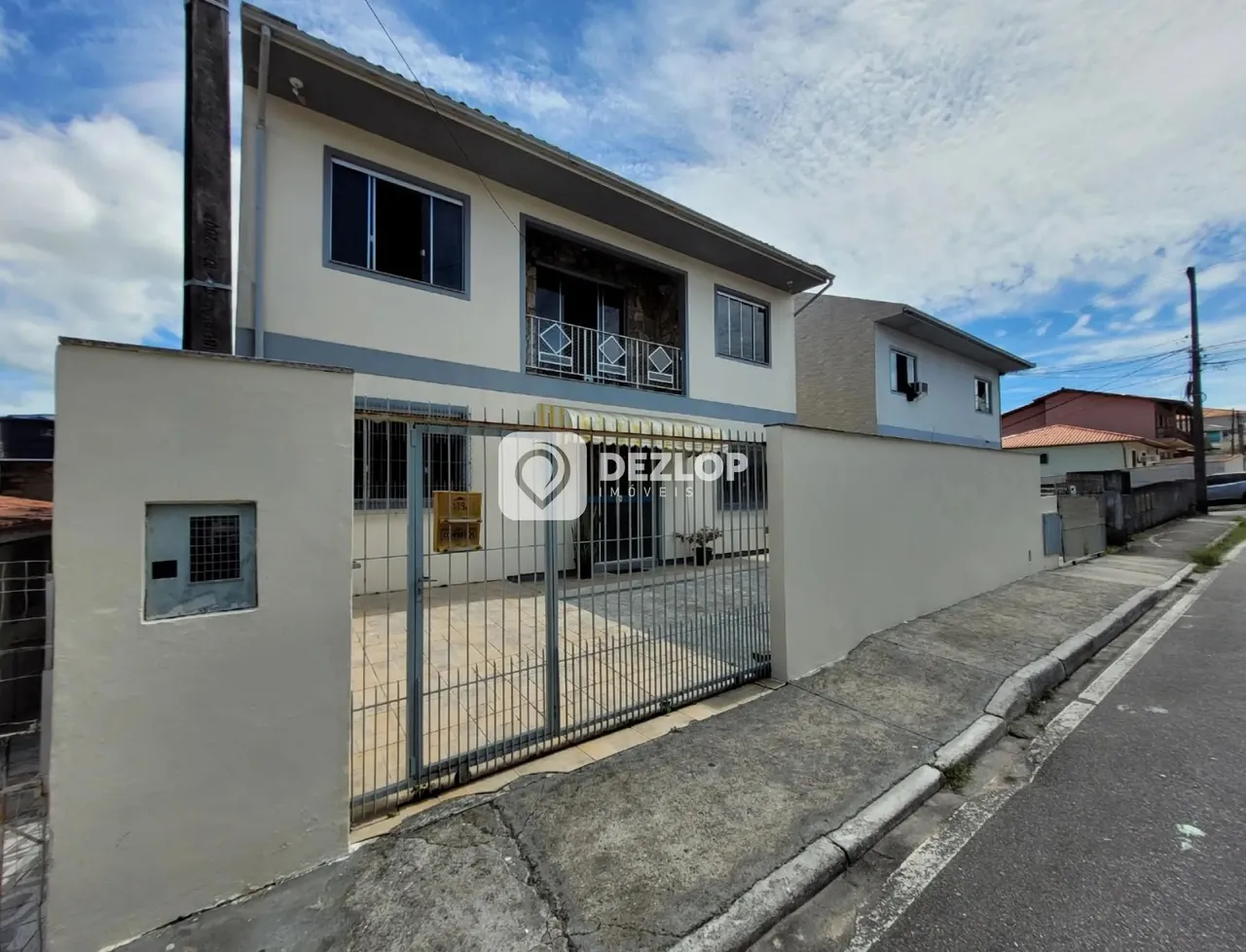 Casa à venda em Barreiros, São José SC | Casa com Edícula