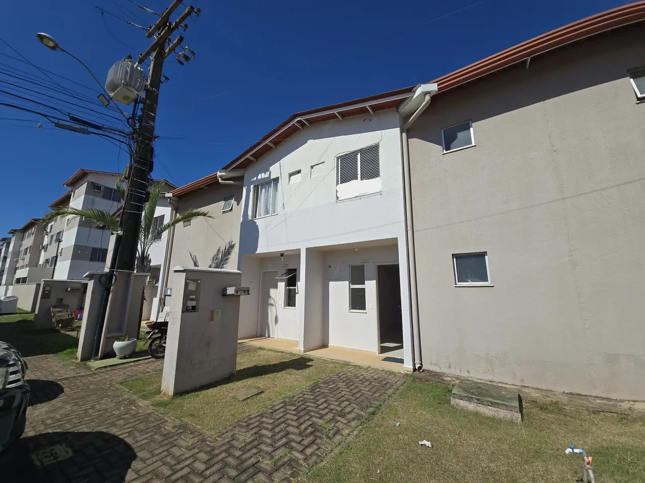 Sobrado com 3 dormitórios - venda por R$ 300.000 ou aluguel por R$ 2.000/mês - Total Ville
