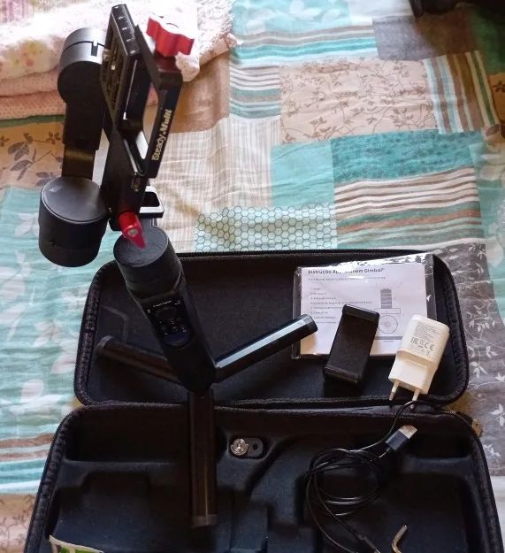 Estabilizador  Gimbal Hohem Multi Steady para cameras ou smartphones até 300 gramas - Foto 2