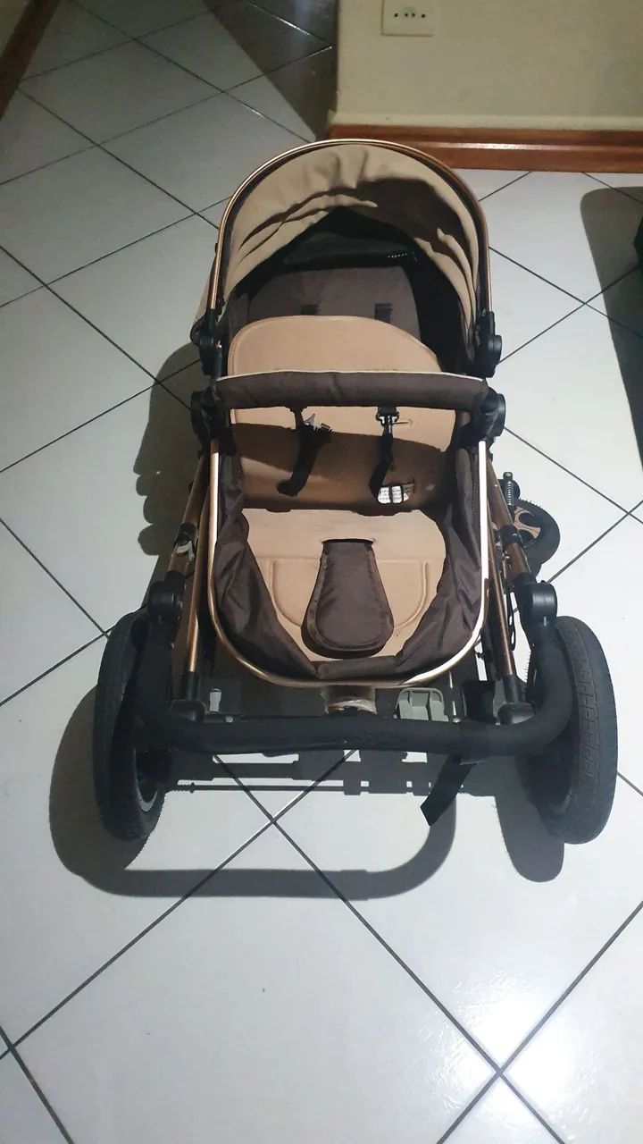 Carrinho de Bebê Luxo - Usado - Foto 6