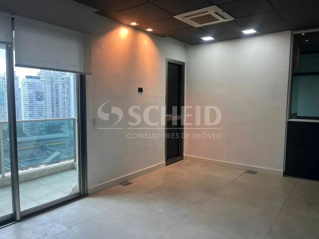 Sala Comercial para locação de 96,00m² útil, com 2 salas, no Brooklin