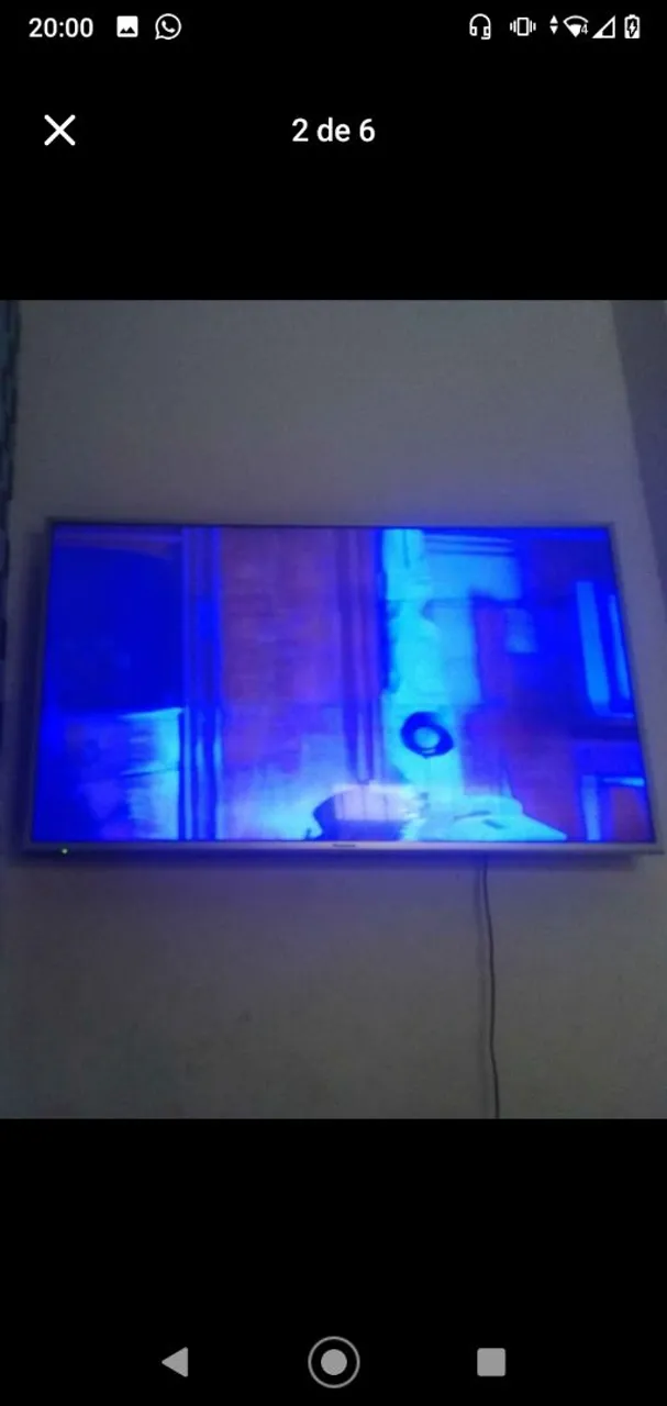 TV com tela danificada para conserto o a TV dá para assistir ainda elau retirada de peças