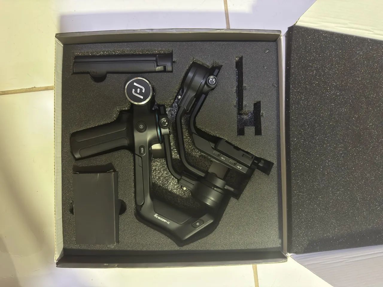 Estabilizador Feiyutech Scorp-c Gimbal Para Câmera - Foto 5