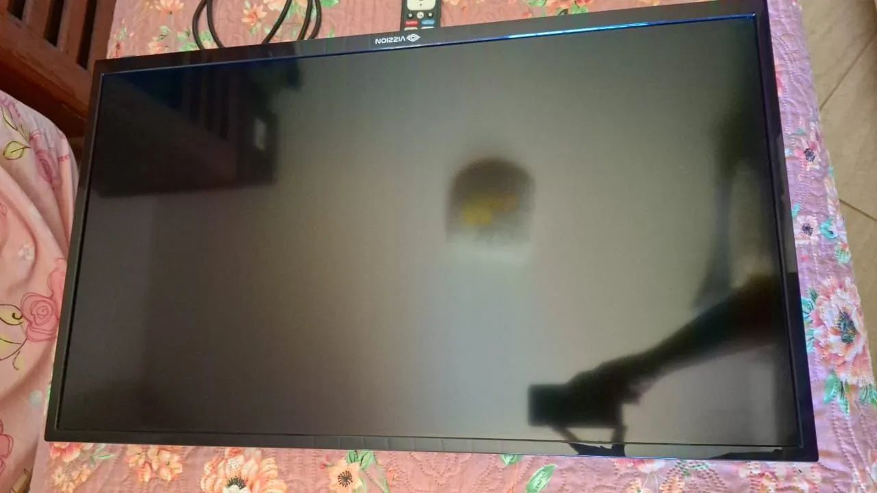 Smart TV Android Vizzion 32" com controle - Foto 2