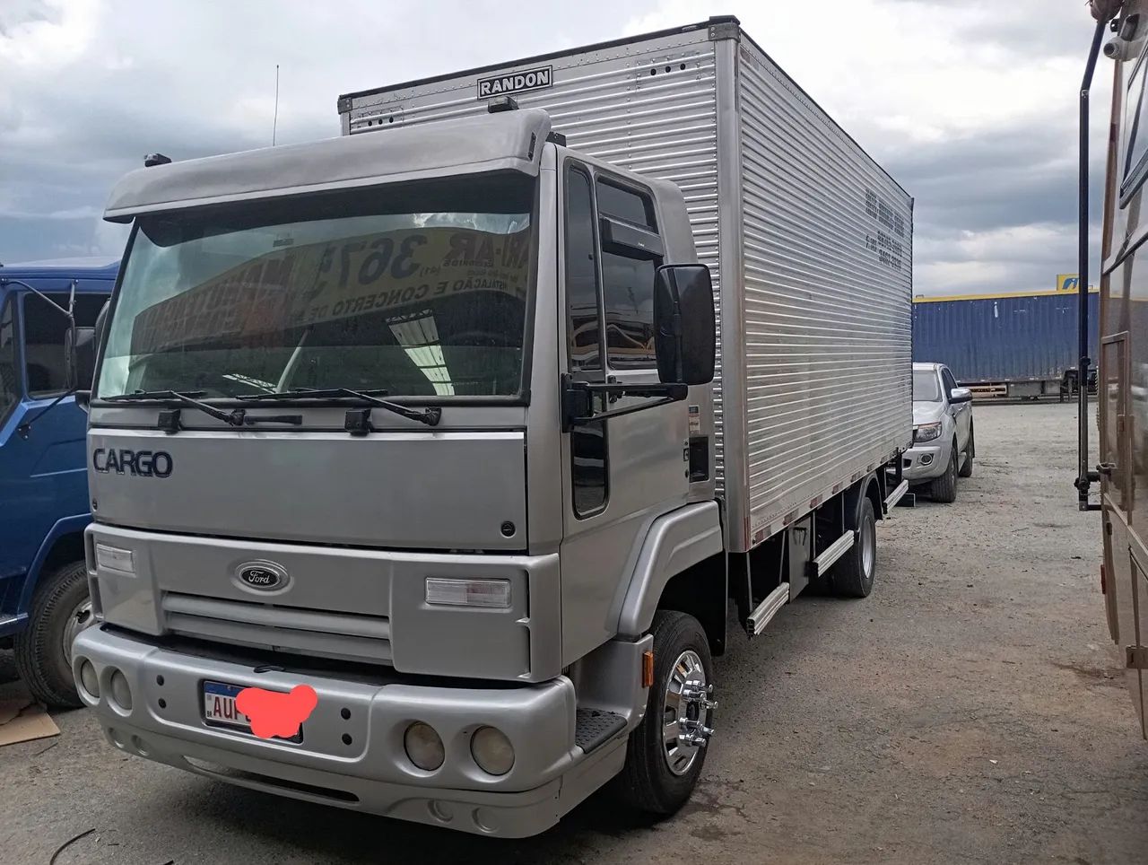 Cargo 2012 motor CUMINS baú 5.50x2.35 caminhão original lacrado (Ac troca) - Foto 4