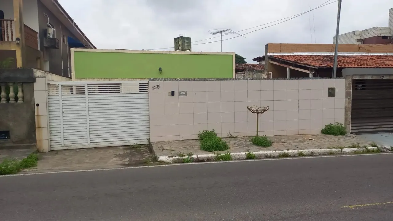 Imóvel para venda tem 240 metros quadrados com 4 quartos em Jaguaribe - João Pessoa - PB