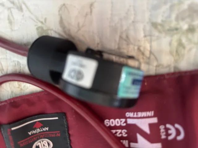 aparelho de pressão arterial com braçadeira - Foto 4