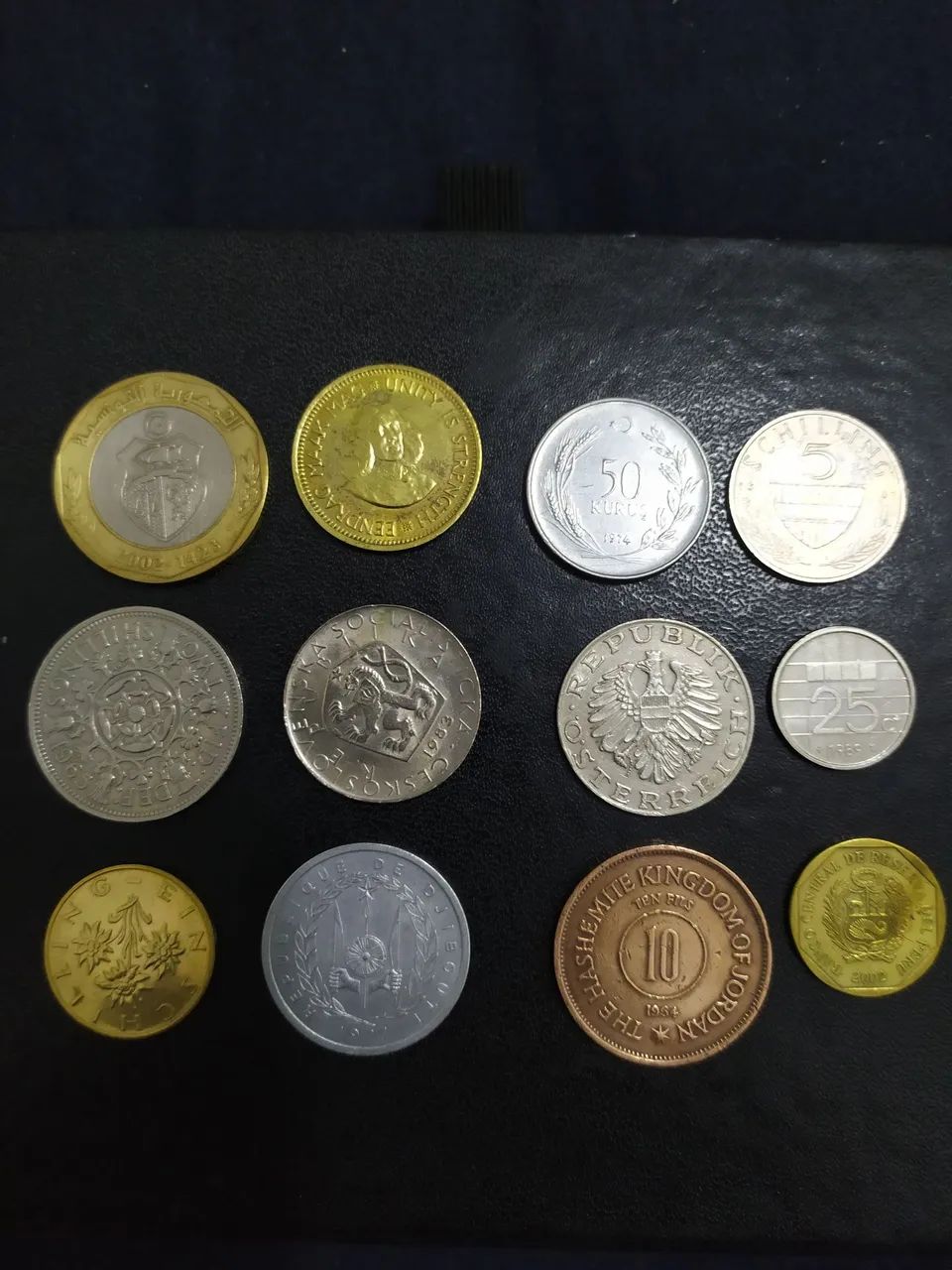 Coleção de Moedas internacionais antigas 12 peças  - Foto 4