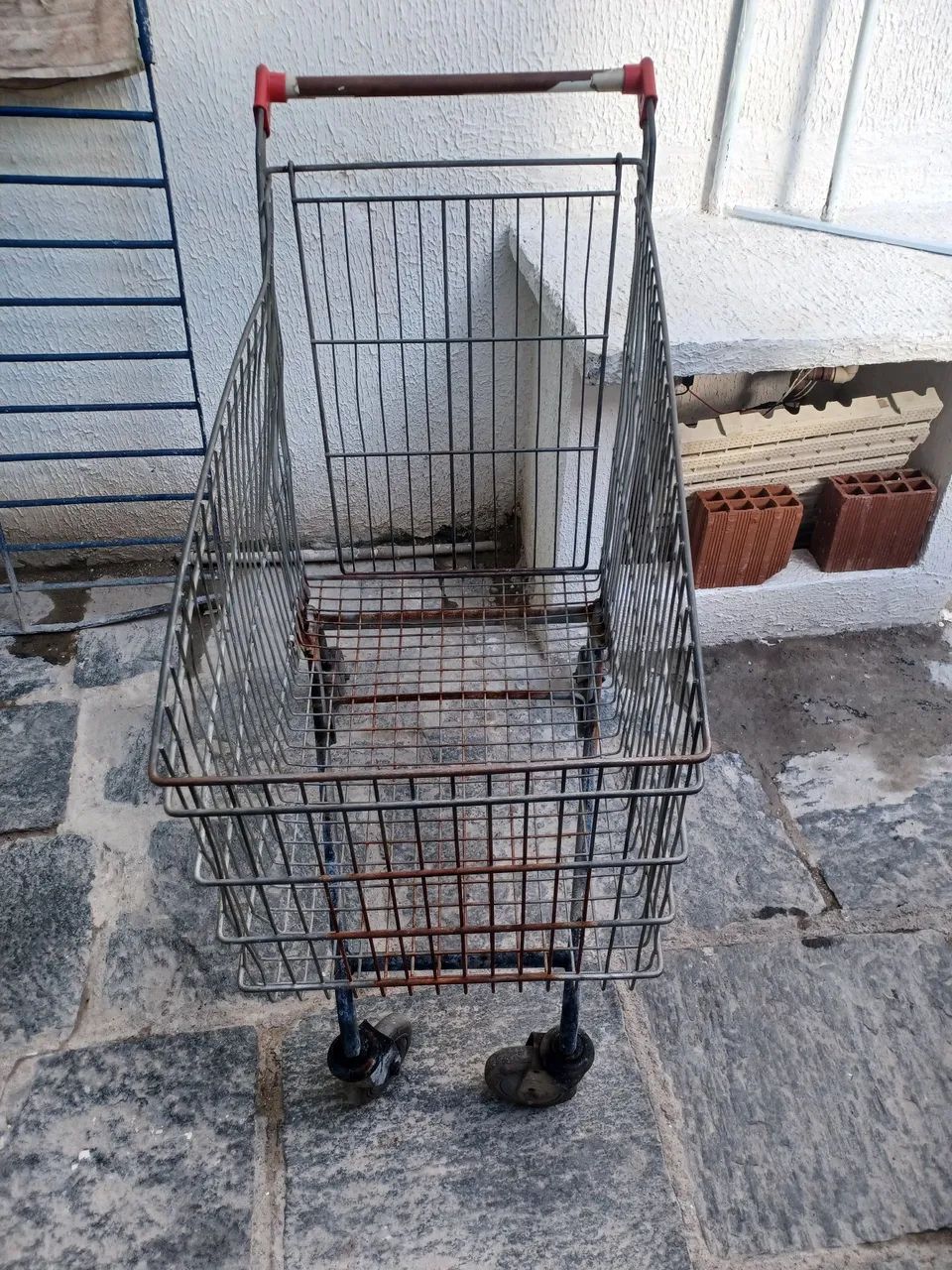 Carrinho de compras em metal - Foto 3