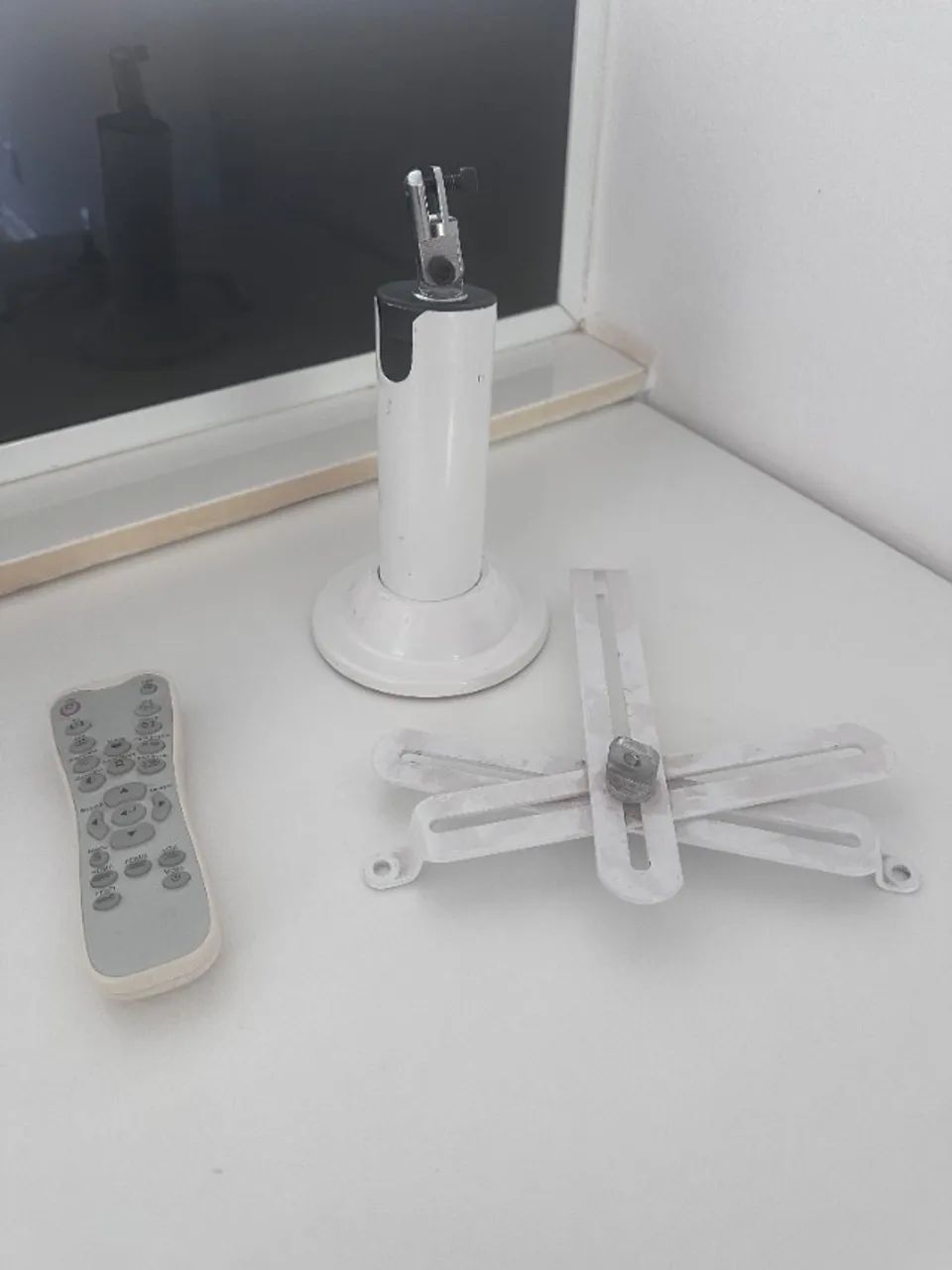 Kit Projetor Optoma HD33 3D - Completo! Apple TV + 10 Óculos + HDMI 10m - Foto 2