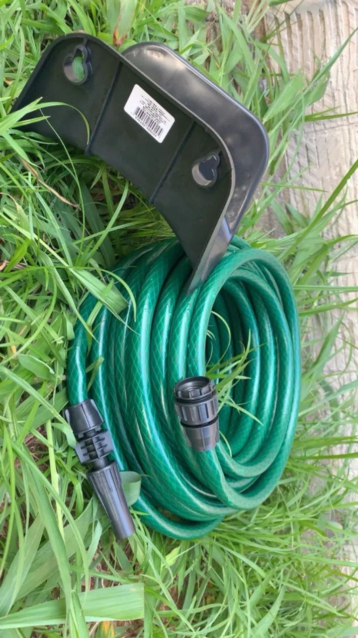 ? Mangueira de Jardim Verde Reforçada + Esguicho, Conector e Suporte Grátis! - Foto 2