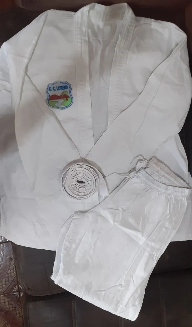 Kimono de Karatê Branco -