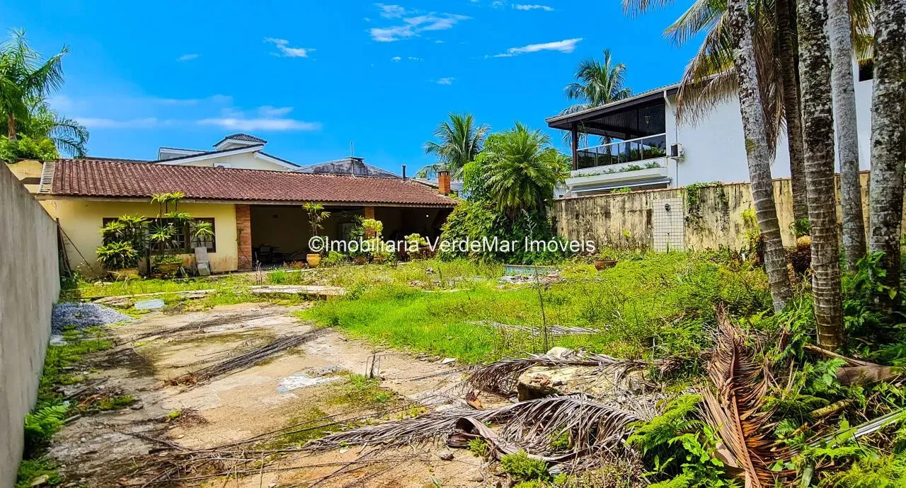 Terreno à Venda no Condomínio Acapulco Guarujá