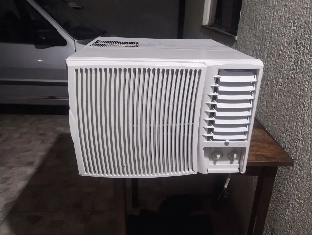 2 Ar Condicionados de Janela - Usados - Foto 4