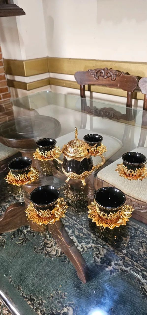 Decoração vintage, conjuntinho porcelana e açucareiro Turco com detalhes em metal dourado