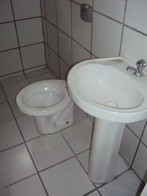 Kitnet com 2 dormitórios para alugar, 50 m² no Jardim das Oliveiras. - Foto 5