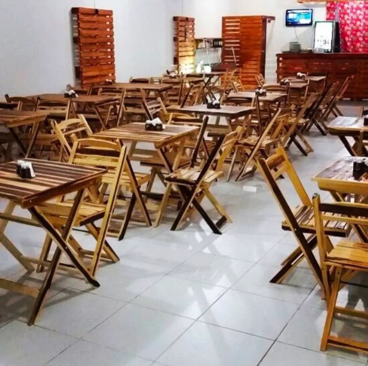 Mesas e cadeiras disponíveis a pronta entrega  - Foto 2