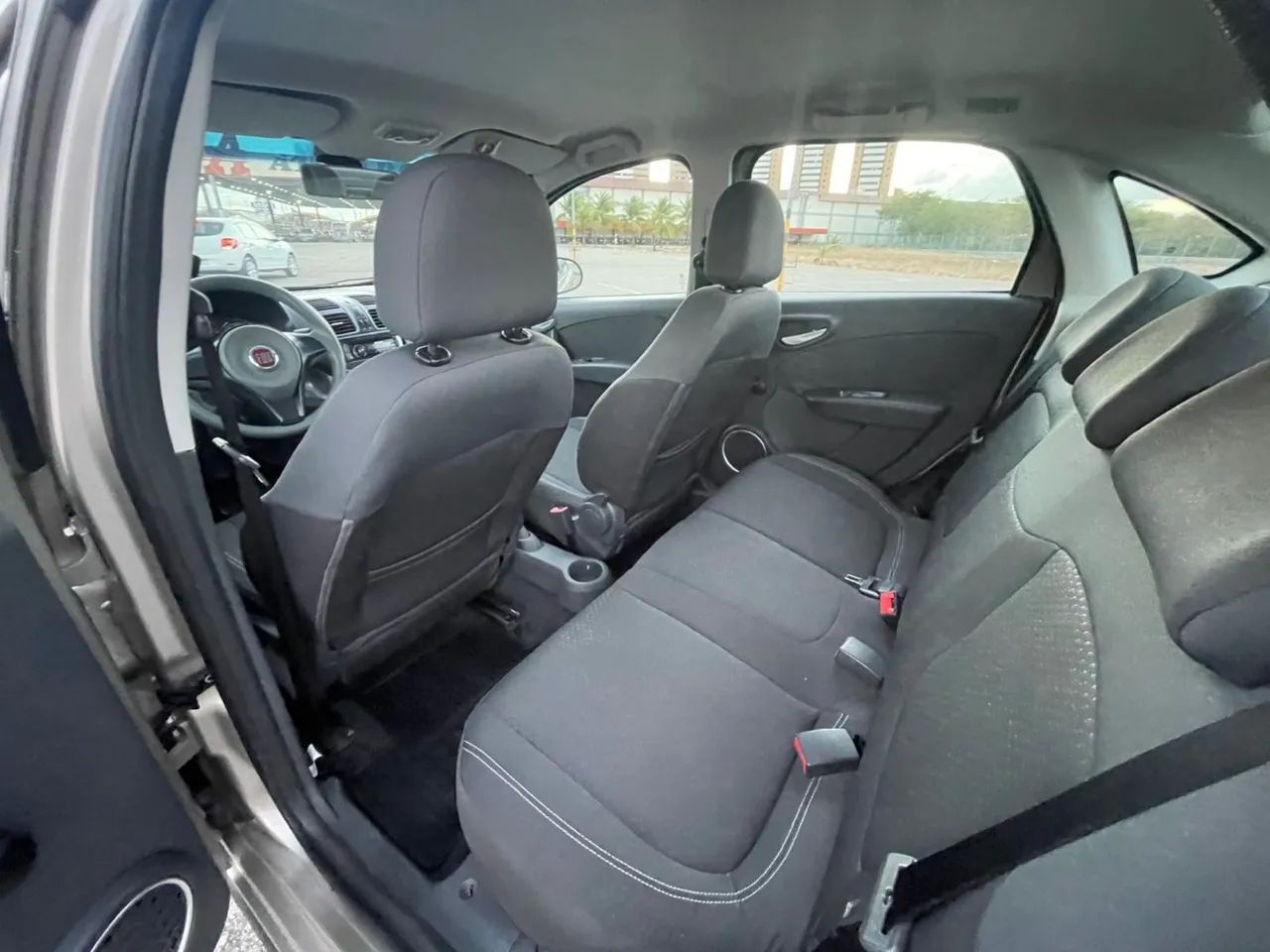 GRAND SIENA ATTRACTIVE 1.4 2013 - Foto 8