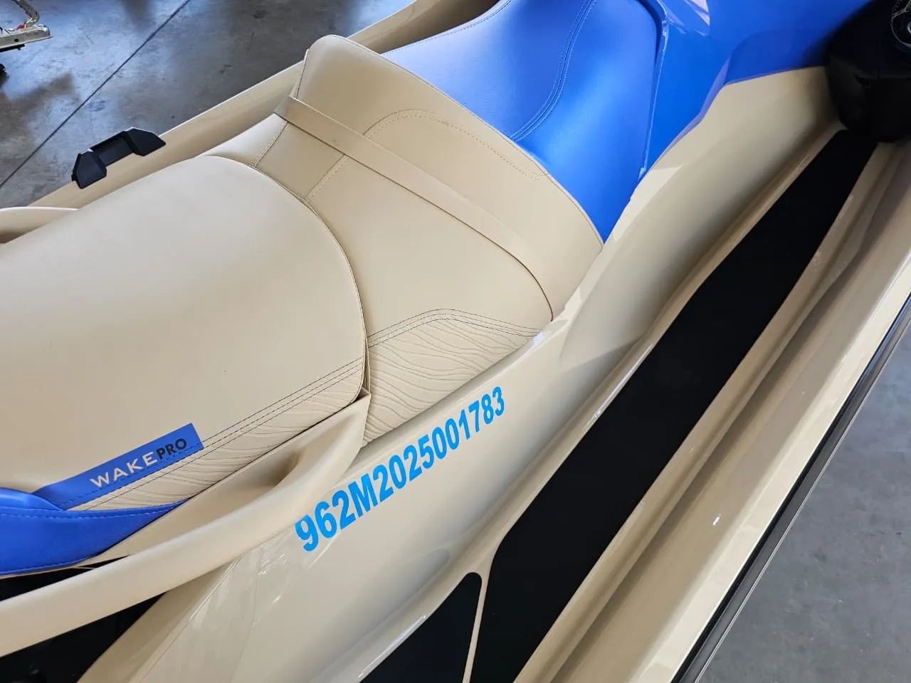 JETSKI SEA DOO WAKE PRO 230 COM 5 HRS - Foto 9