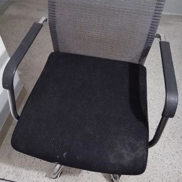 Cadeira giratória  - Foto 2