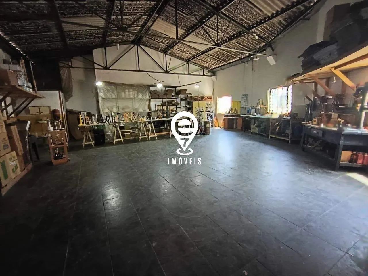 SALÃO COMERCIAL DE 280 M² PARA LOCAÇÃO NA VILA GUMERCINDO