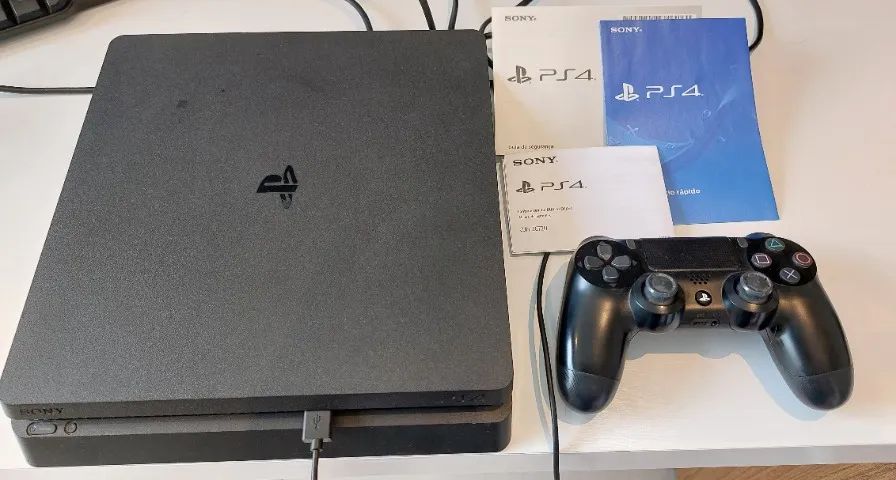 Console Sony PS4 Slim 1TB c/ 1 controle Dual Shock original