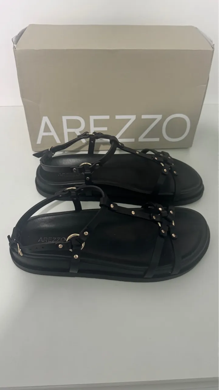 Sandália Arezzo de Couro 37