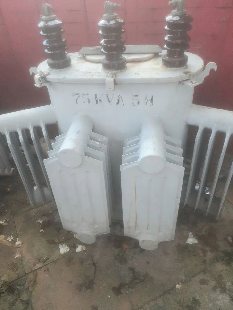 Transformador trifásico 