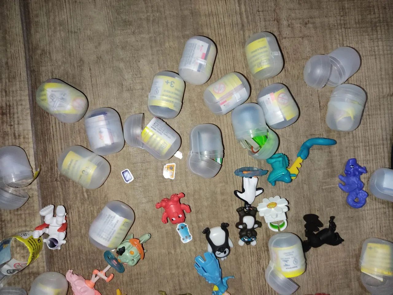 Brinquedos Kinder ovo - Foto 4