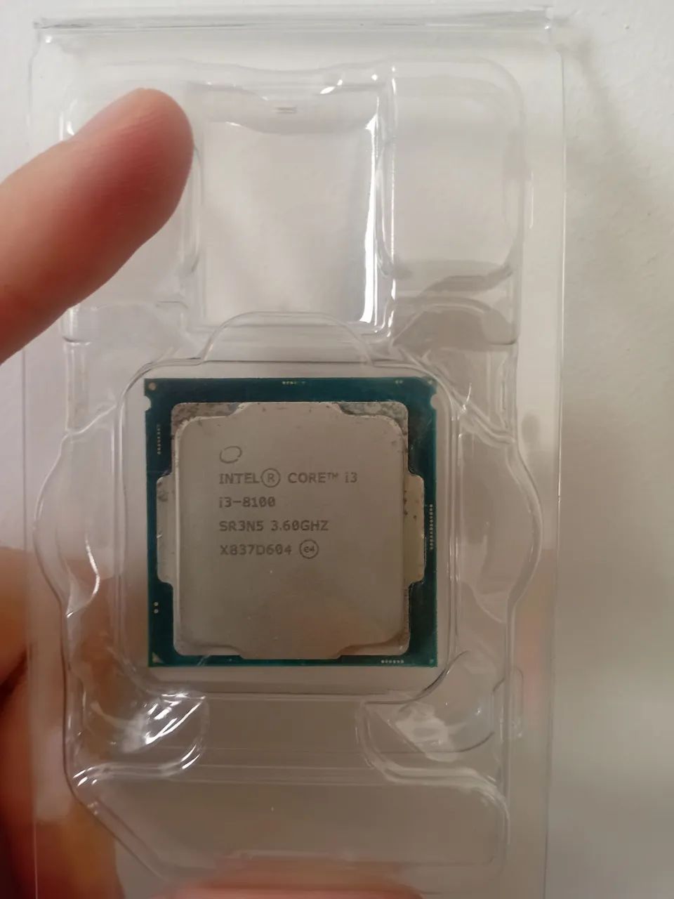 Processador + Ventilador Intel Core i3-8100 8ª geração com video integrado