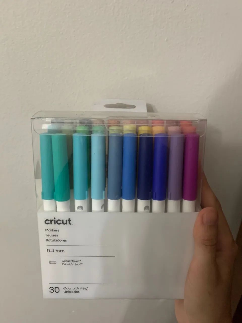 Cricut Maker 3 + kit de papéis, vinis e 60 canetas64650777423617124