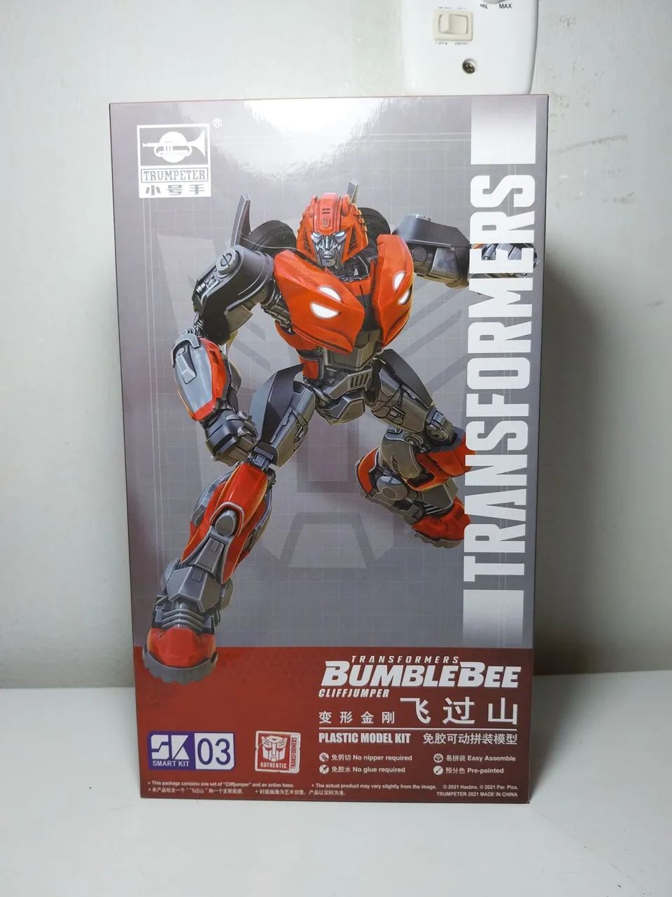 Figura cliffjumper Model kit transformers trumpeter - Foto 3