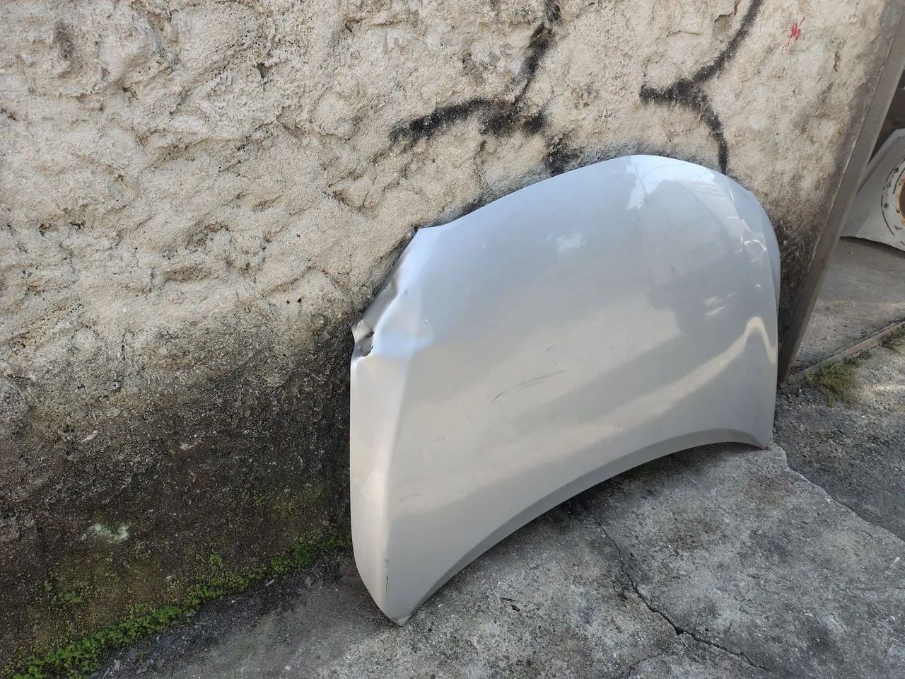 Capô dianteiro Toyota Corolla 2009 a 2014 original c detalhe  - Foto 3